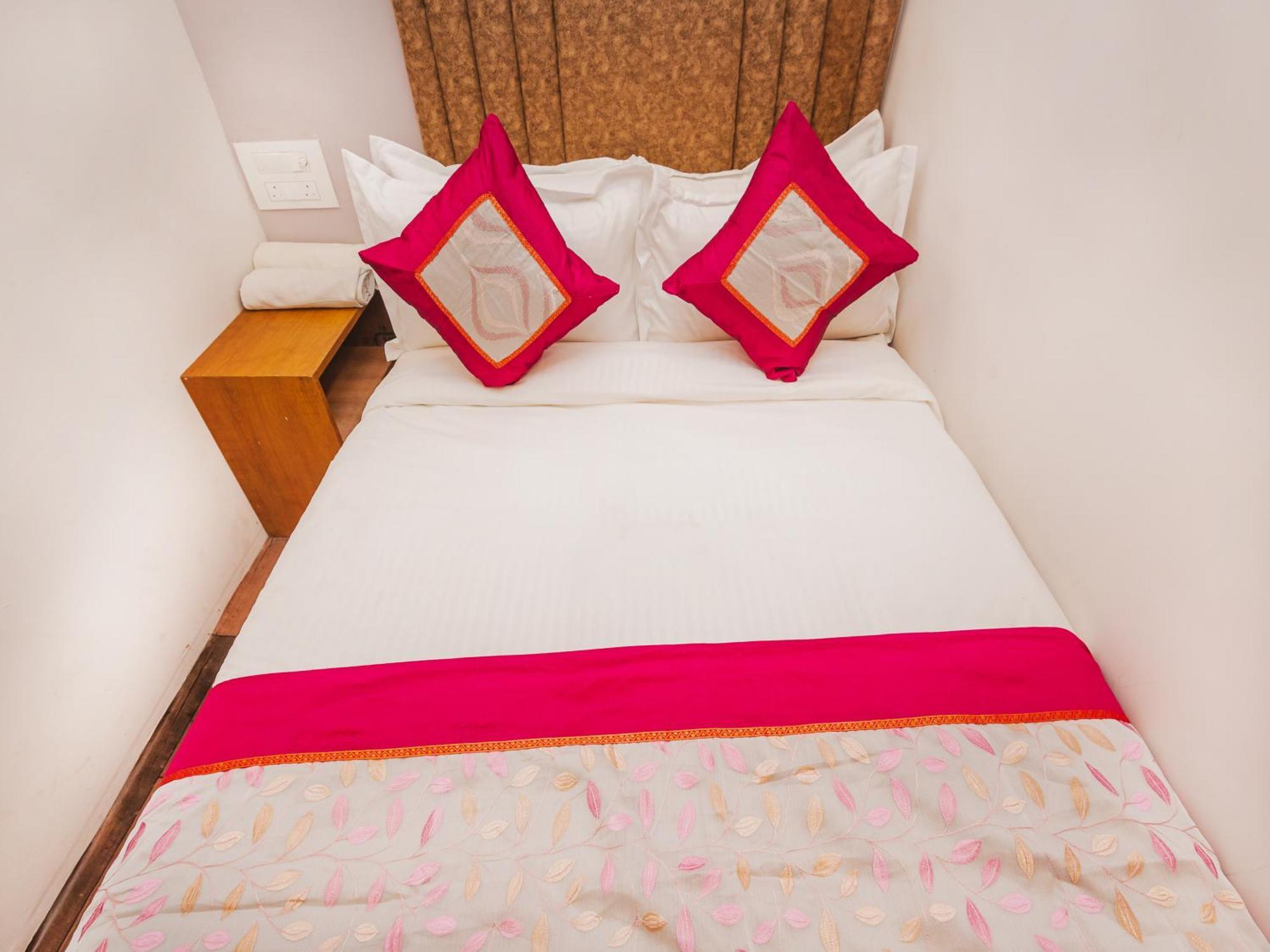 New Dormitory Afra 孟买 外观 照片