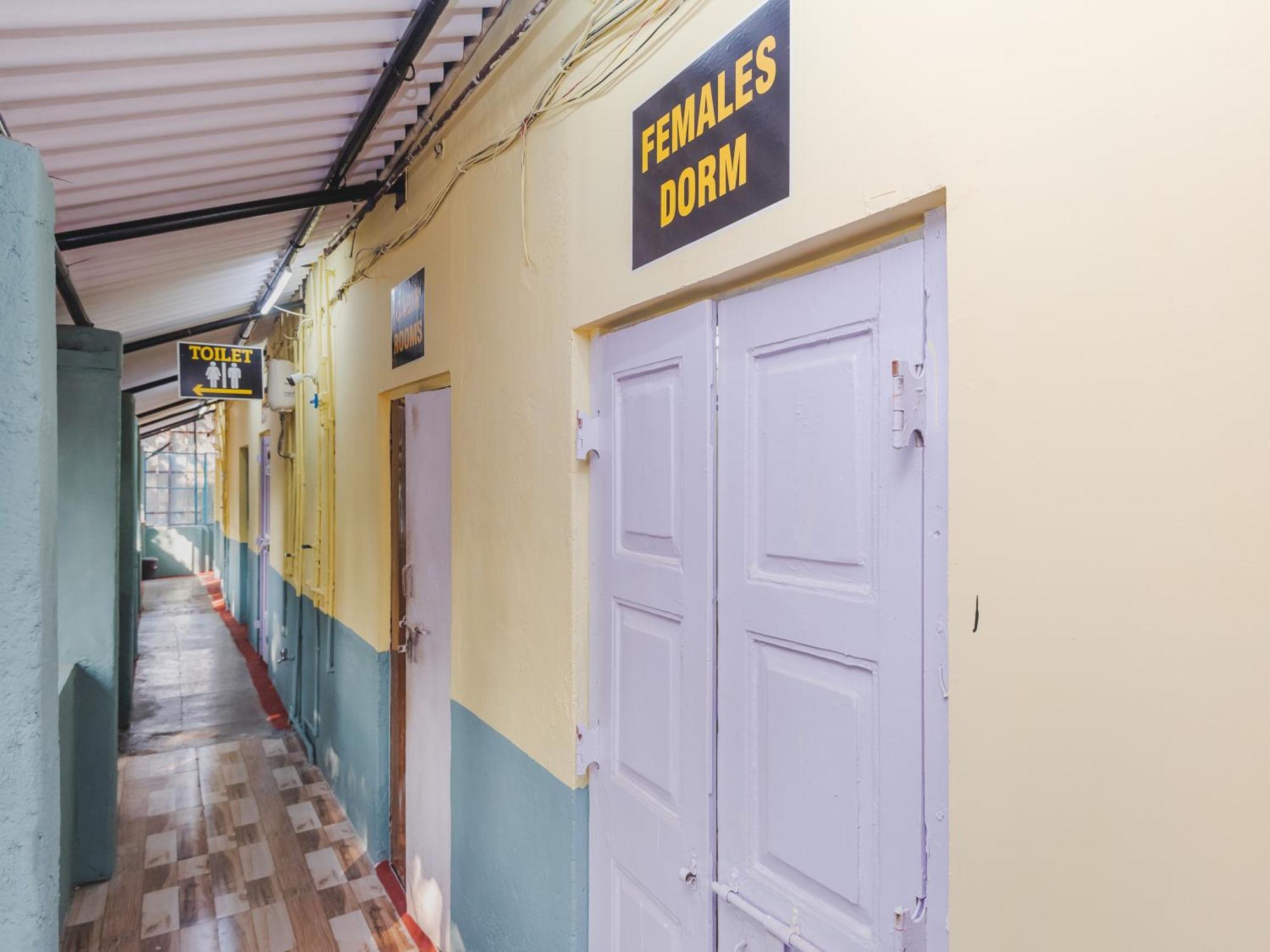New Dormitory Afra 孟买 外观 照片