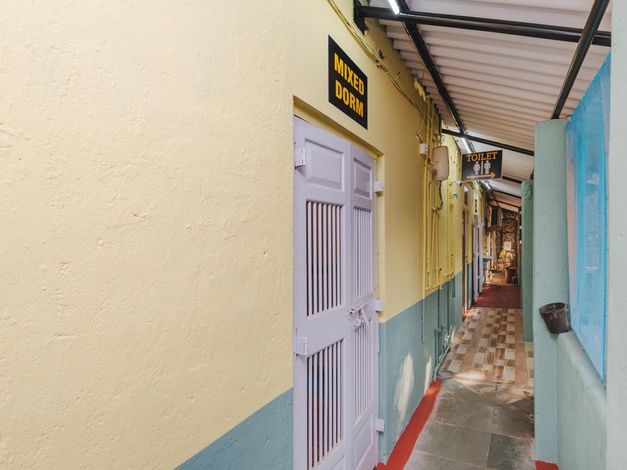 New Dormitory Afra 孟买 外观 照片